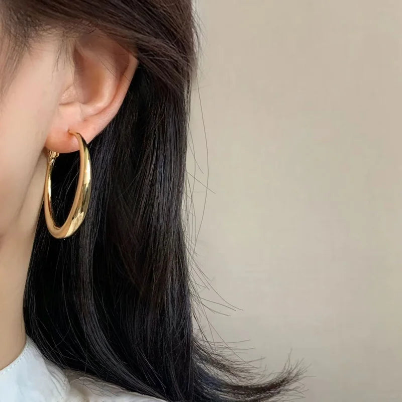 Luna Hoops - autorstwa VindaKant 